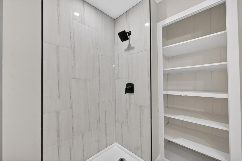 8301 Mission Gorge Road, Unit 64 Santee, CA 92071 - Photo 20 of 49