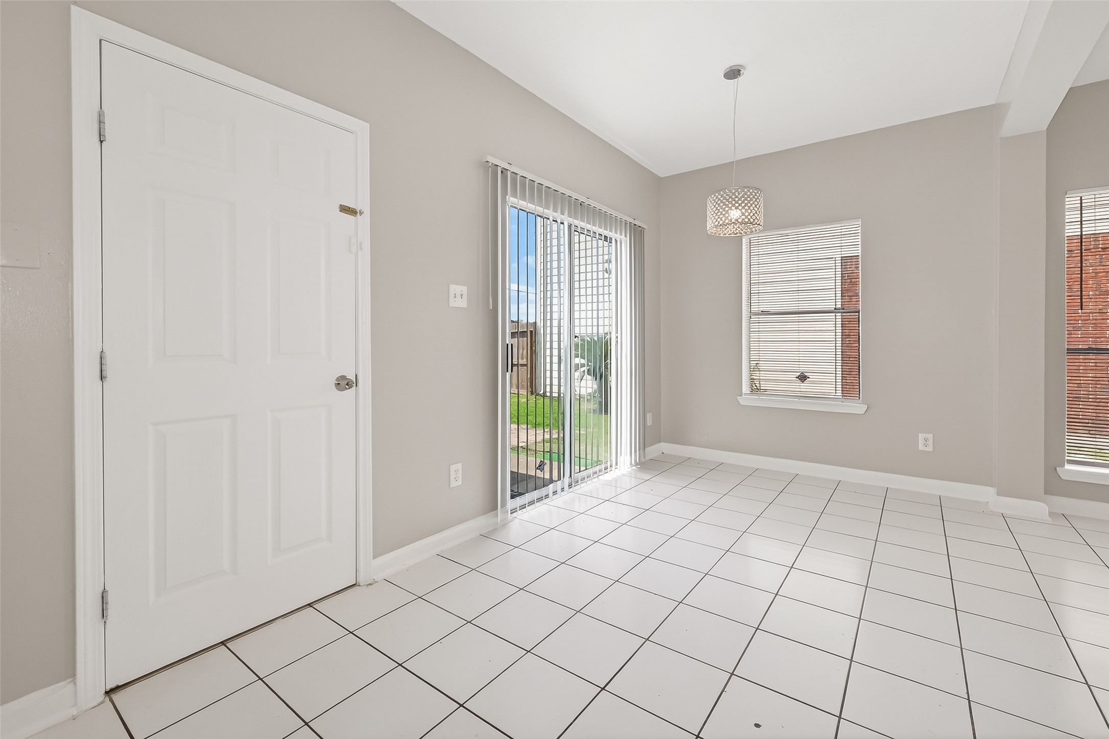 4018 Timber Corner Houston, TX 77082 - Photo 9 of 28