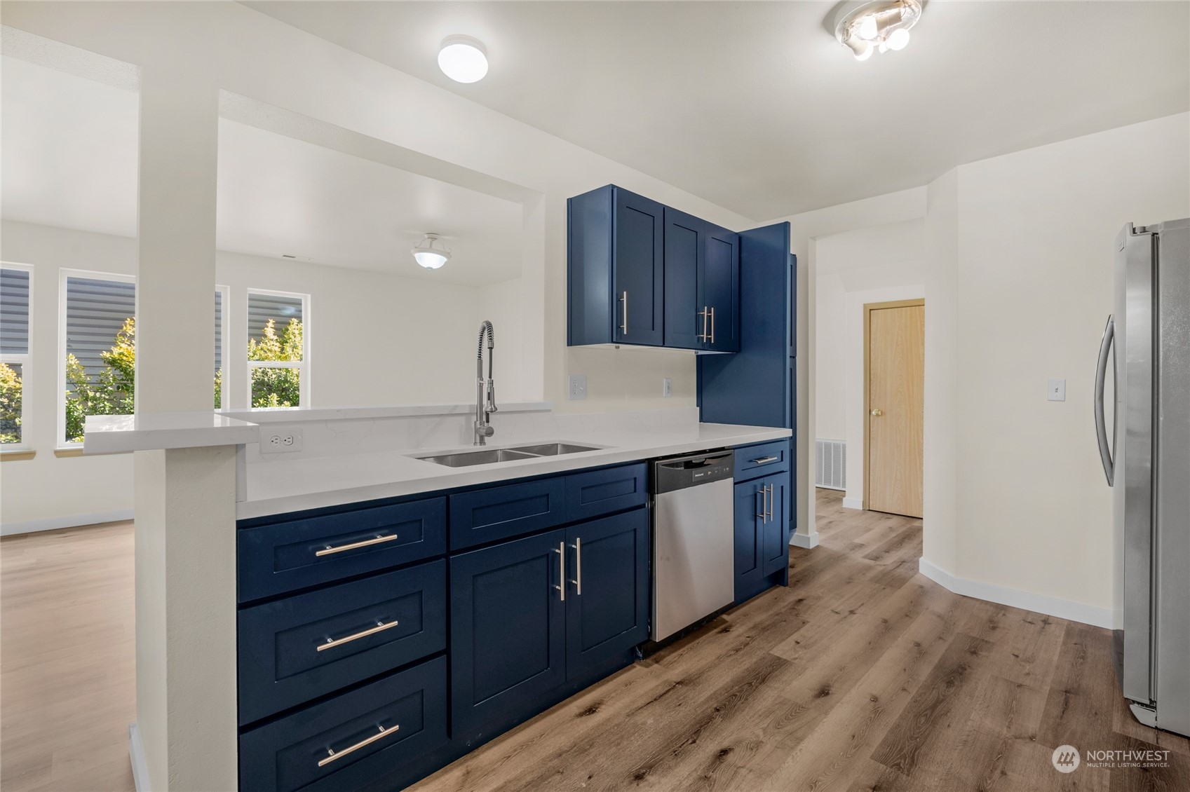 1825 Walnut Street, Unit B Everett, WA 98201 - Photo 4 of 22