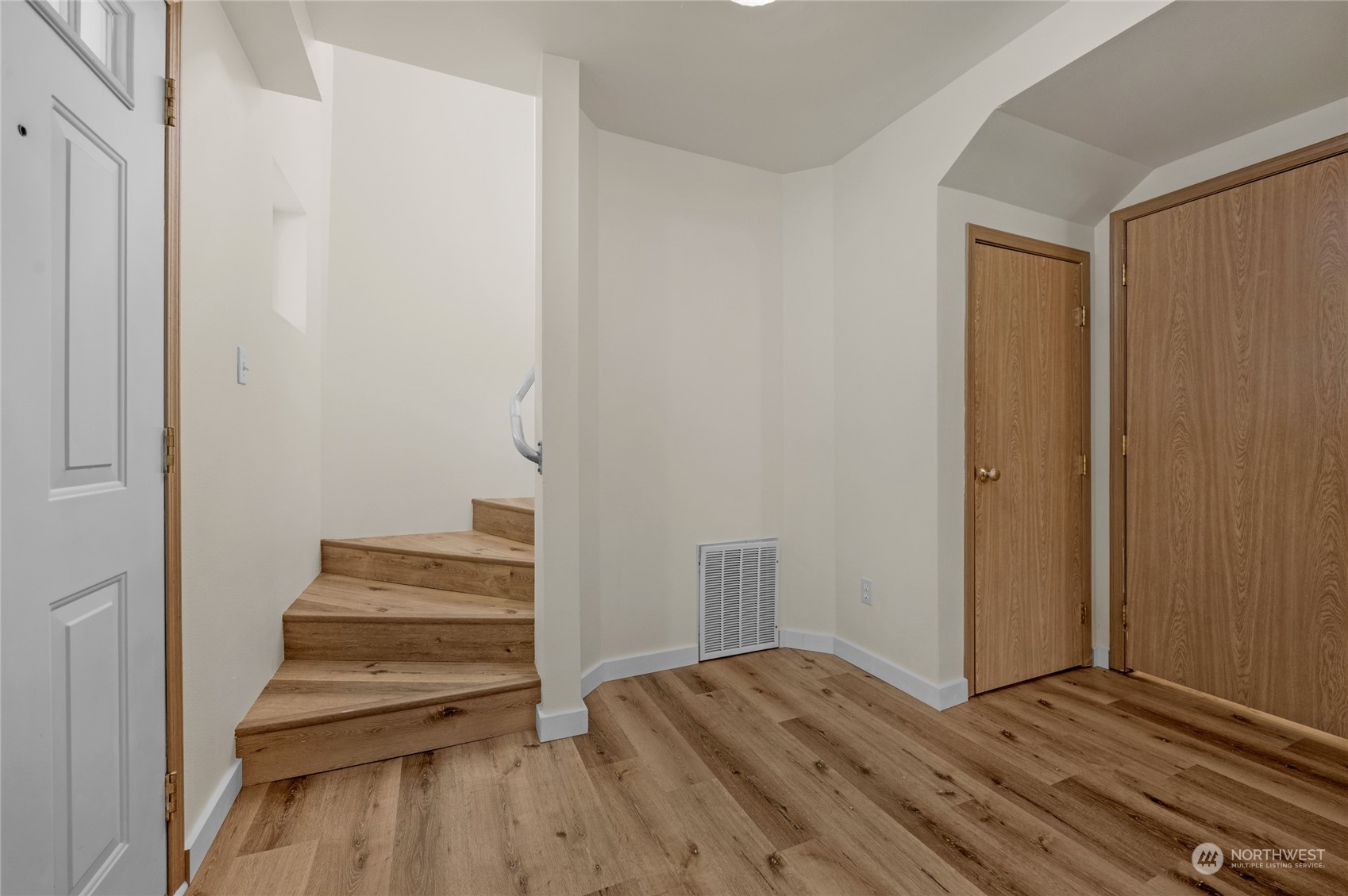 1825 Walnut Street, Unit B Everett, WA 98201 - Photo 7 of 22