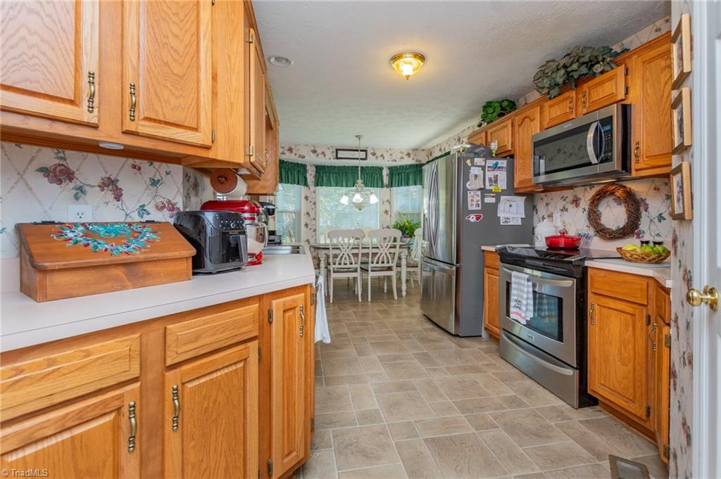 510 Aldridge Road Archdale, NC 27263 - Photo 19 of 50