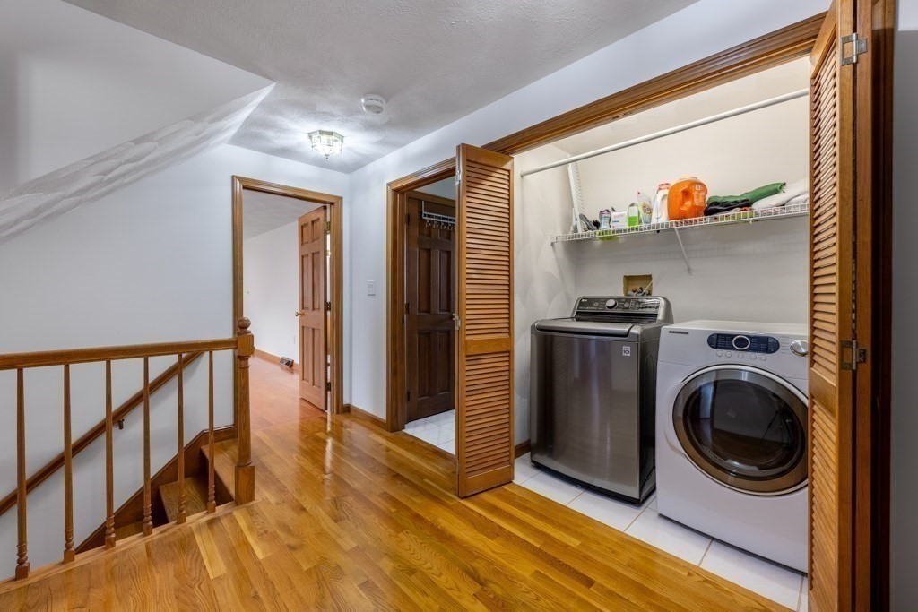 17 Duck Road Reading, MA 01867 - Photo 24 of 32