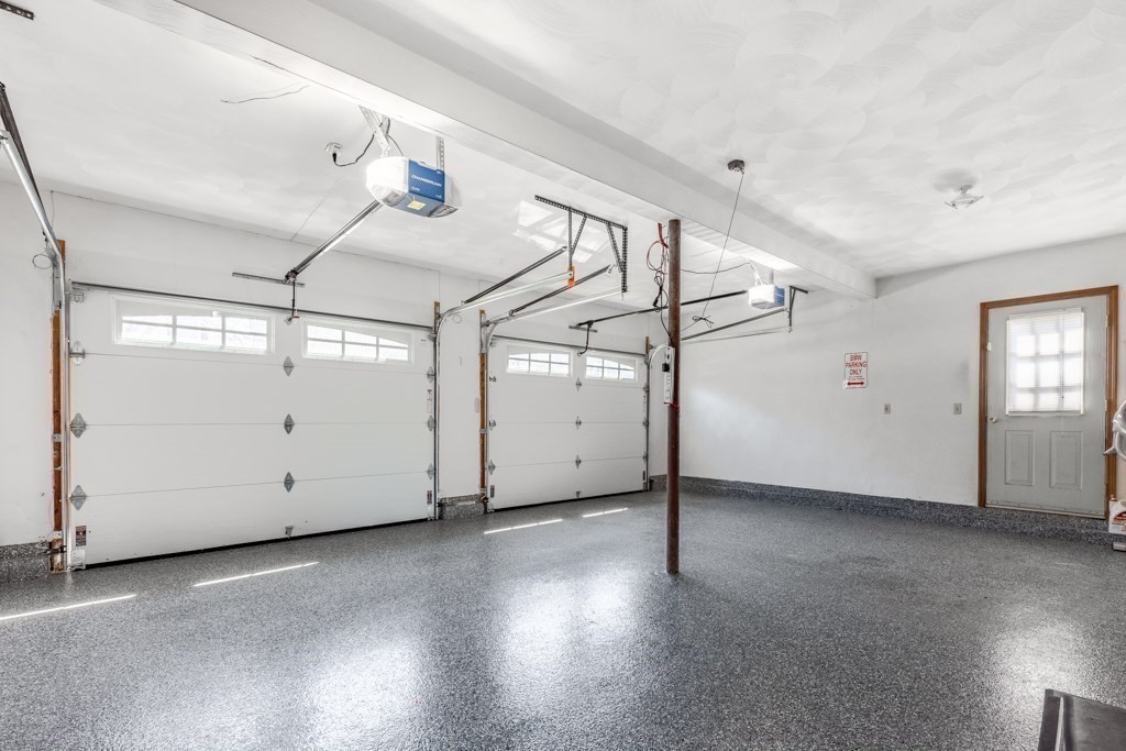 17 Duck Road Reading, MA 01867 - Photo 29 of 32