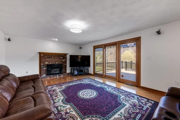 $1,429,900 | 17 Duck Road, Reading, MA 01867