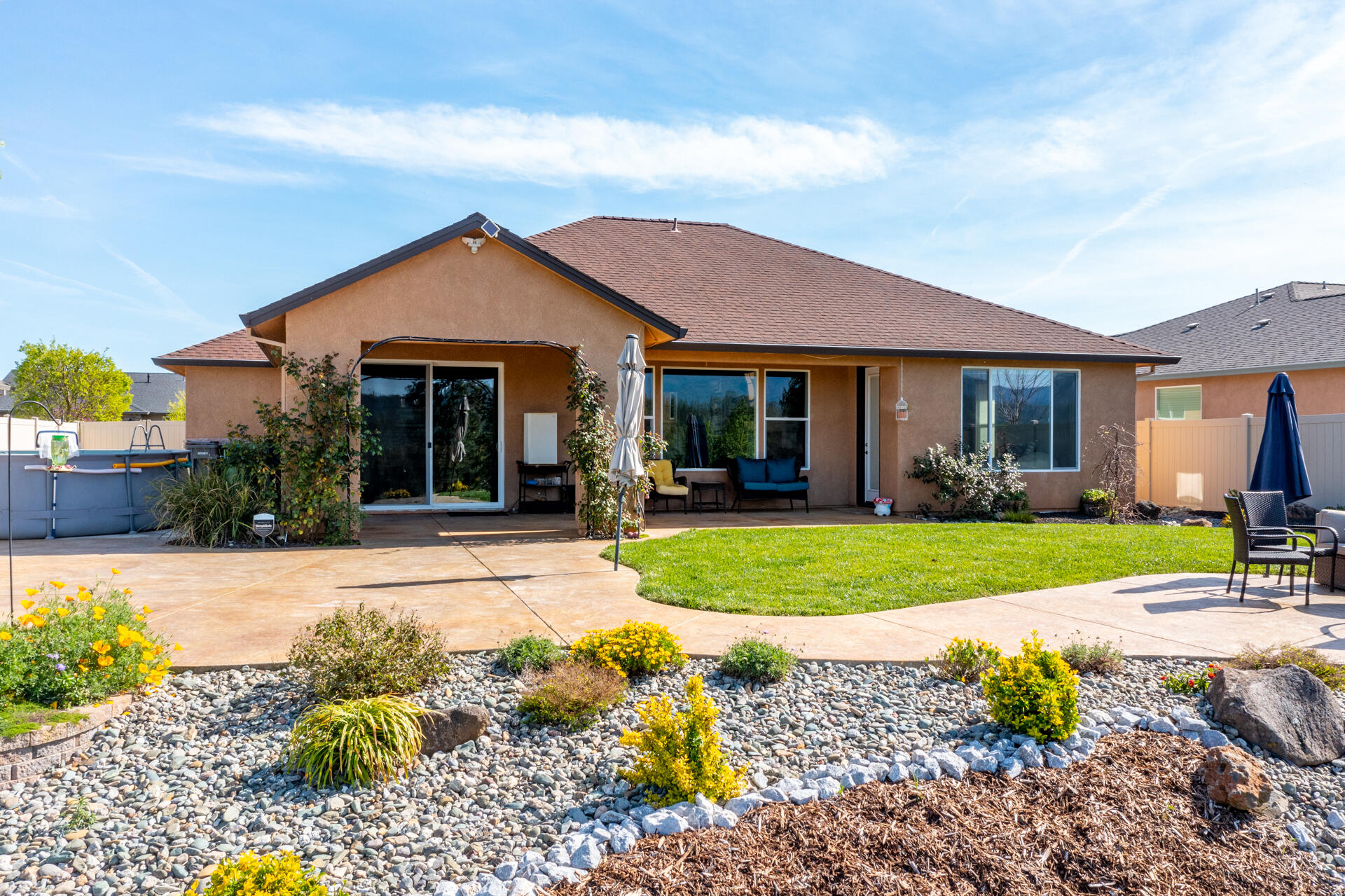 4321 Risstay Way Shasta Lake, CA 96019 - Photo 34 of 38 front view of a house with a yard