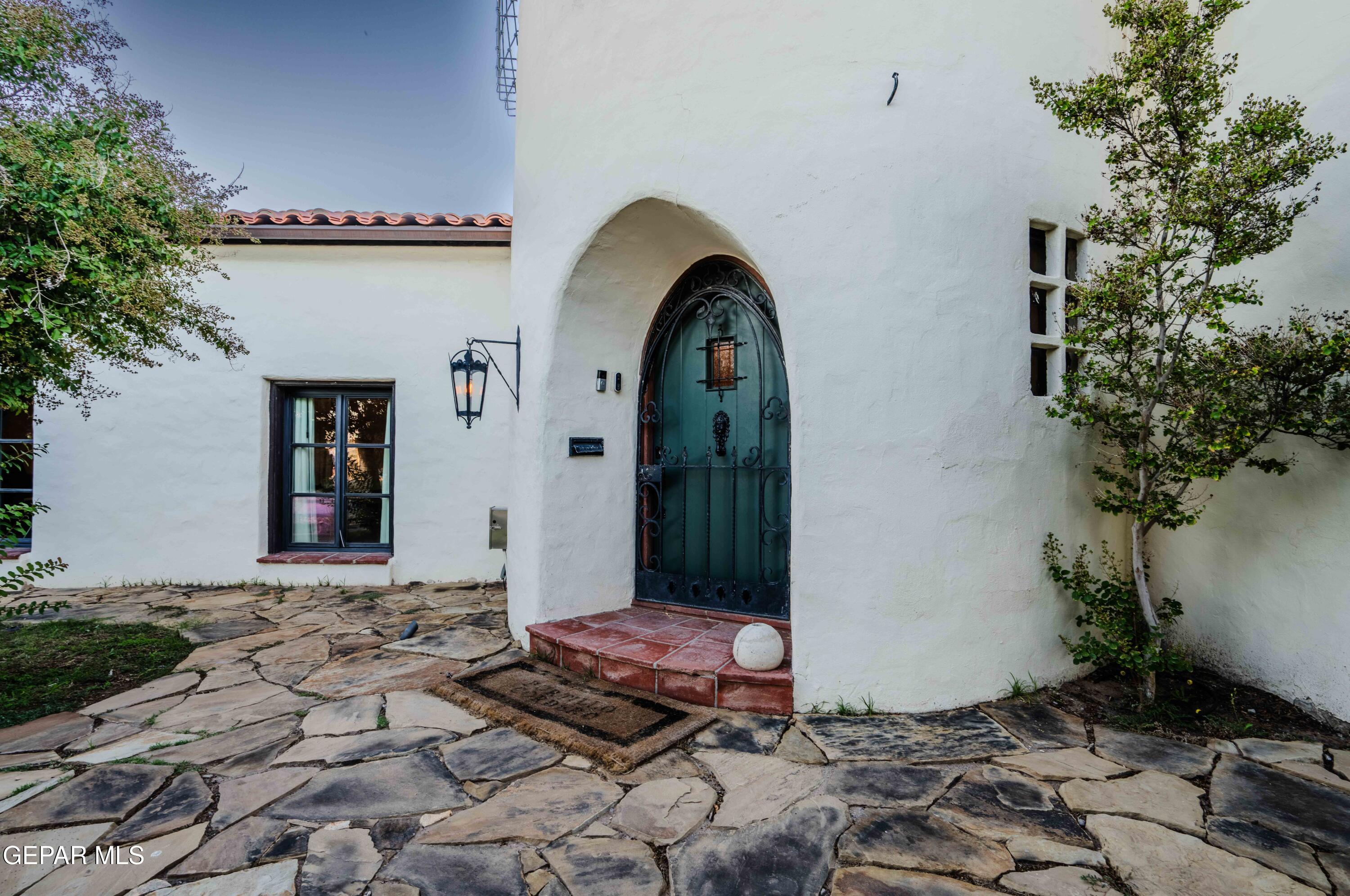 701 Rim Road El Paso, TX 79968 - Photo 5 of 54 a front view of a house