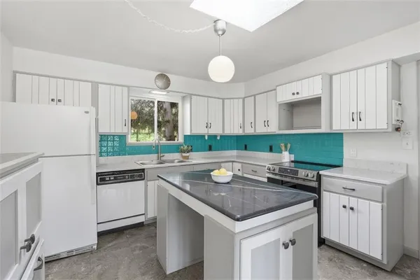 $517,500 | 134 Meredith Drive, Mars, PA 16046