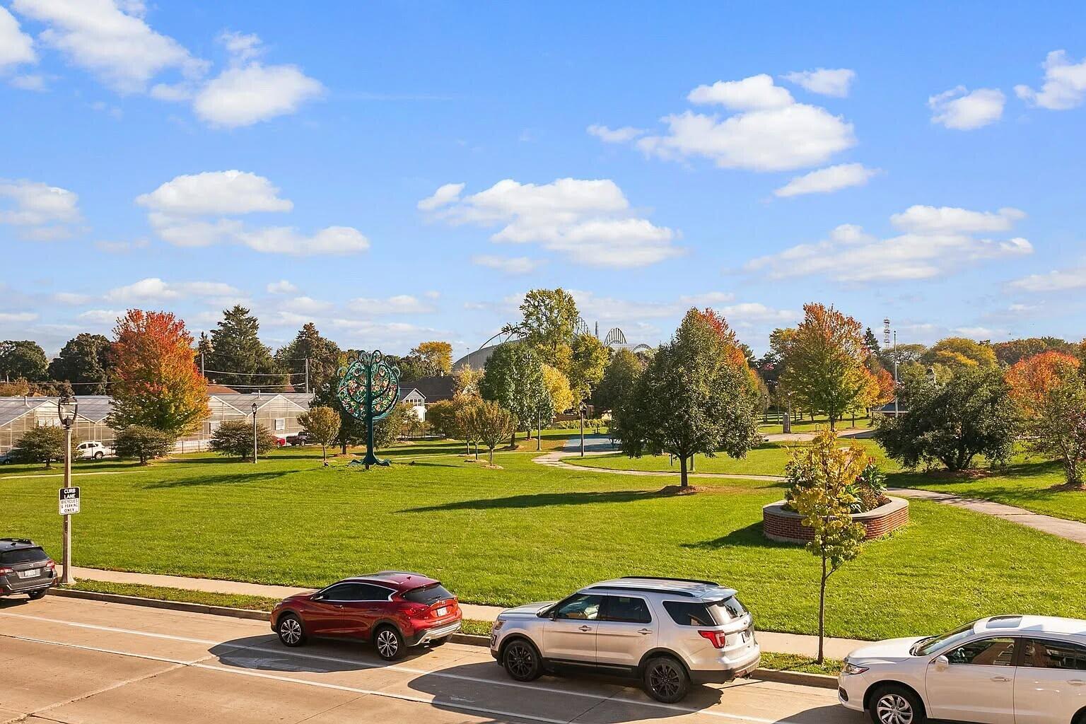 5128 West Bluemound Road, Unit 201 Milwaukee, WI 53208 - Photo 16 of 18 Park View