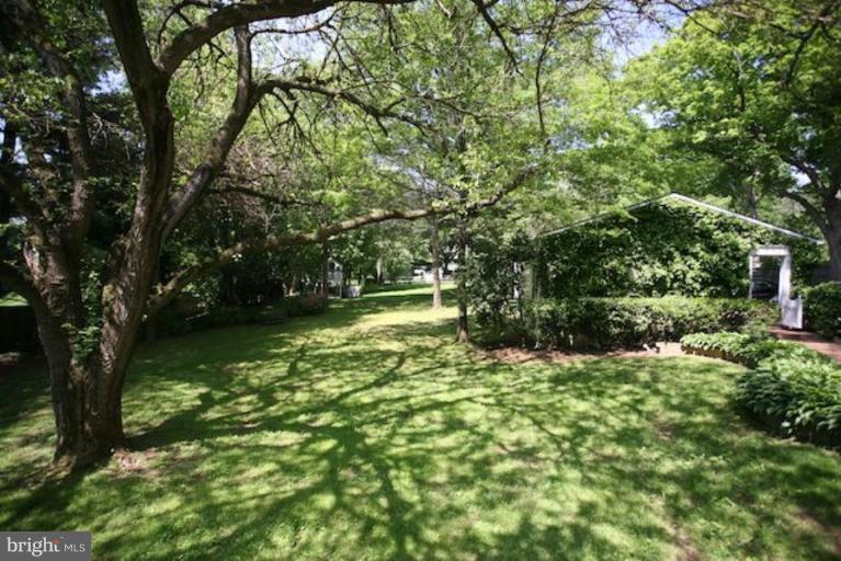 616 Walker Road Great Falls, VA 22066 - Photo 27 of 27 Exterior #5