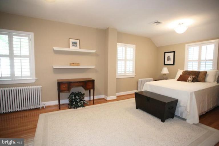 616 Walker Road Great Falls, VA 22066 - Photo 10 of 27 Master Bedroom