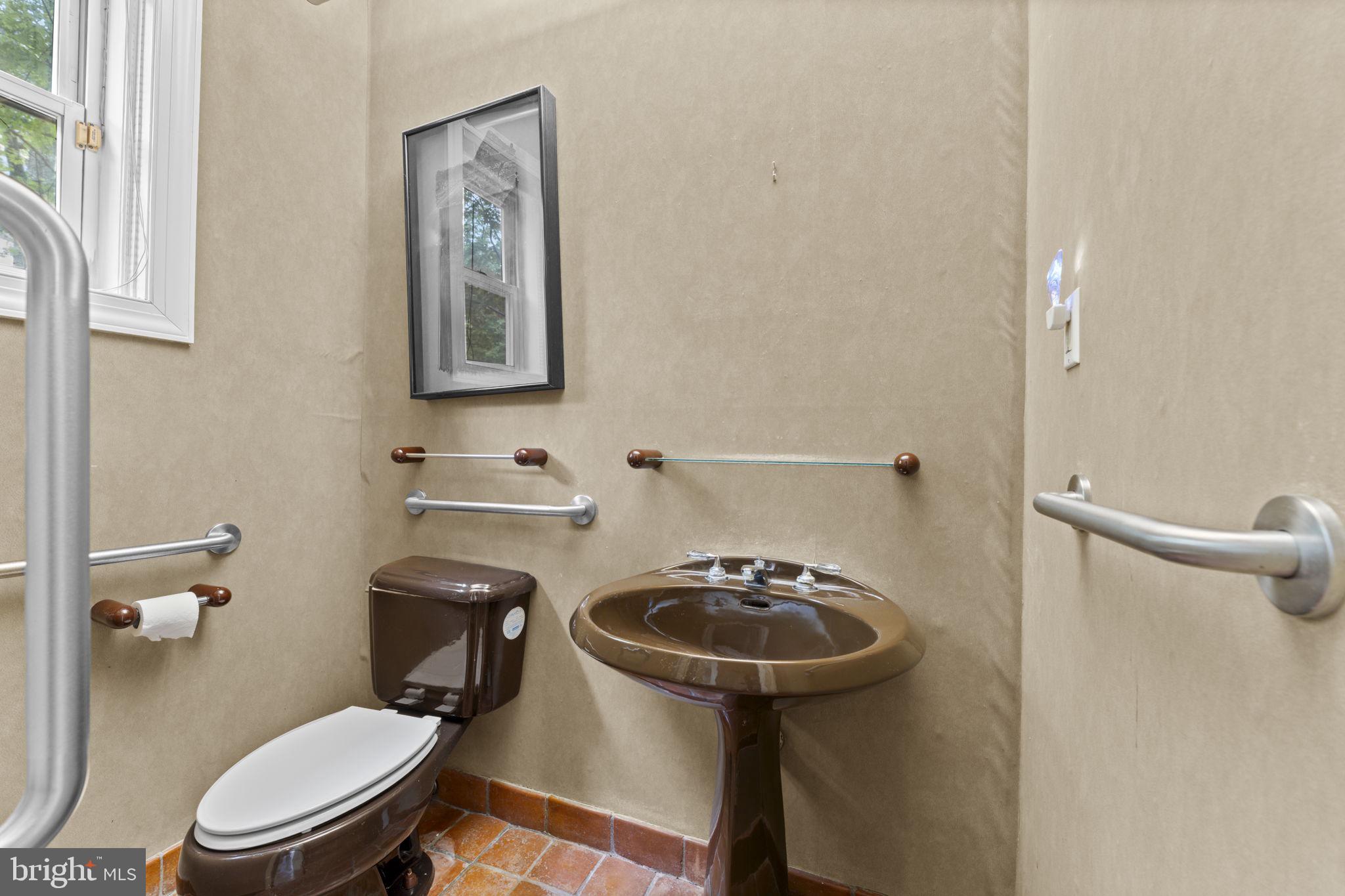 2812 Adams Mill Road Northwest Washington, DC 20009 - Photo 15 of 45 Half Bathroom