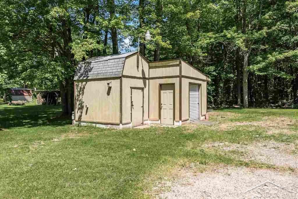 3550 Parker Road Gladwin, MI 48624 - Photo 18 of 21
