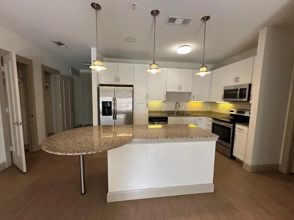 $2,099 | 801 North Bishop Avenue, Unit 1205, Dallas, TX 75208