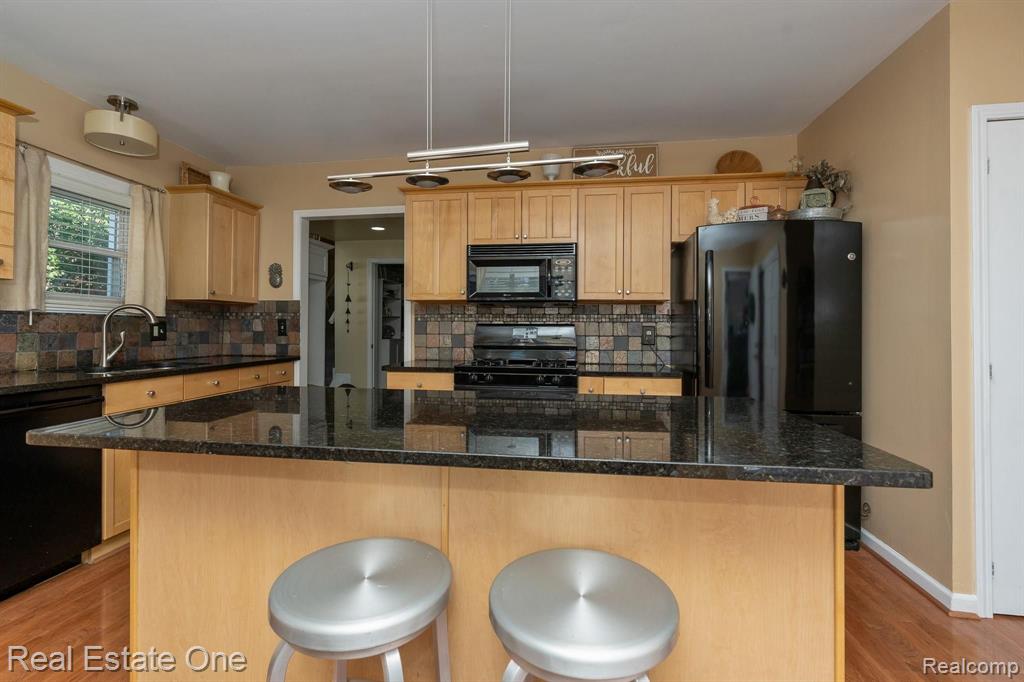 2686 Gerald Avenue Rochester Hills, MI 48307 - Photo 16 of 44