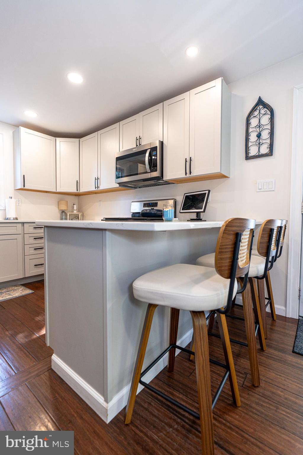 9523 Ridgely Avenue Baltimore, MD 21234 - Photo 6 of 33