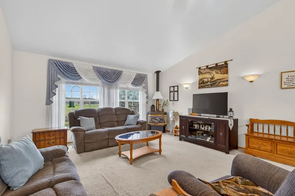 $406,500 | 1 West Heglar Lane, St. John, WA 99171