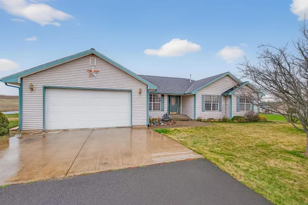 $406,500 | 1 West Heglar Lane, St. John, WA 99171