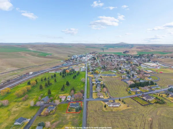 $406,500 | 1 West Heglar Lane, St. John, WA 99171