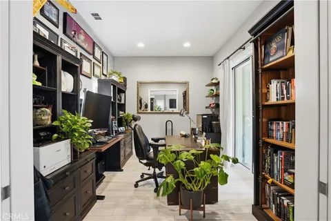 $3,375,000 | 17491 Oakbluffs Lane, Huntington Beach, CA 92649