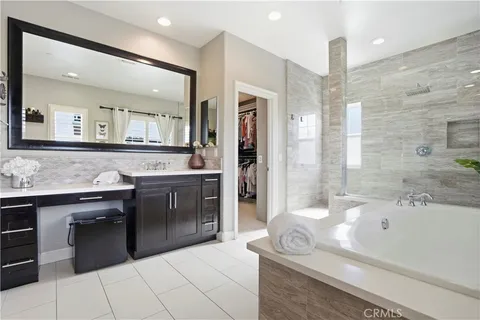 $3,375,000 | 17491 Oakbluffs Lane, Huntington Beach, CA 92649