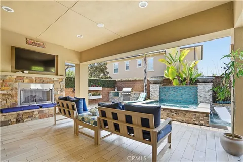 $3,375,000 | 17491 Oakbluffs Lane, Huntington Beach, CA 92649