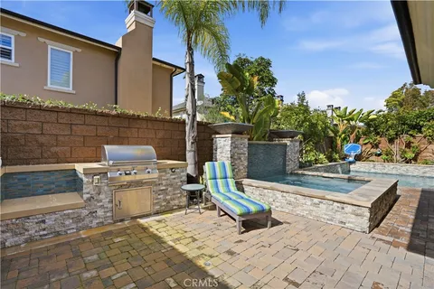 $3,299,000 | 17491 Oakbluffs Lane, Huntington Beach, CA 92649