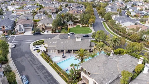$3,375,000 | 17491 Oakbluffs Lane, Huntington Beach, CA 92649