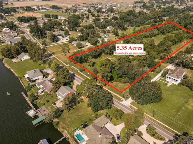 $485,000 | 1304 False River Drive, New Roads, LA 70760