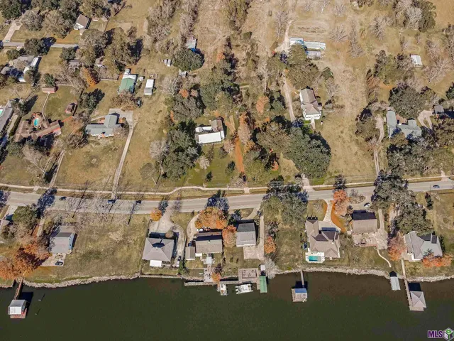 $485,000 | 1304 False River Drive, New Roads, LA 70760