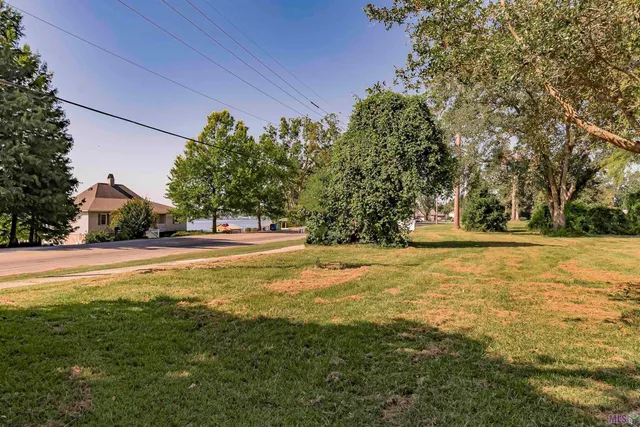 $485,000 | 1304 False River Drive, New Roads, LA 70760