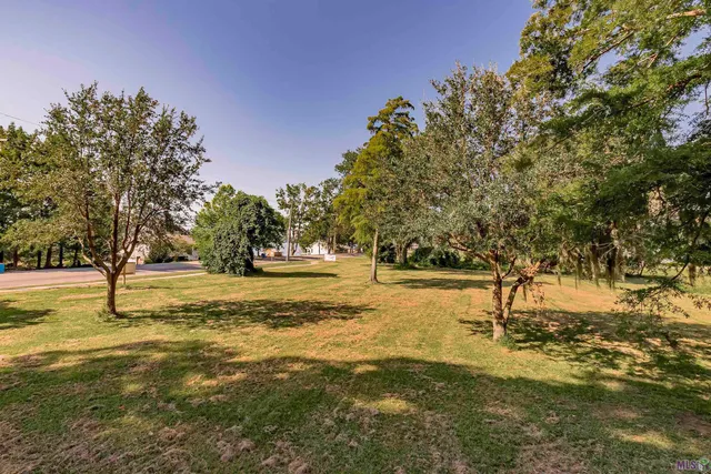 $485,000 | 1304 False River Drive, New Roads, LA 70760