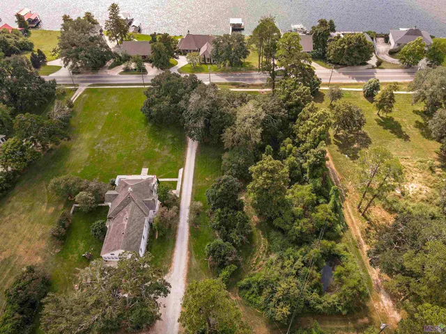 $485,000 | 1304 False River Drive, New Roads, LA 70760