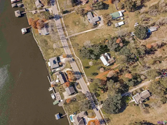 $485,000 | 1304 False River Drive, New Roads, LA 70760