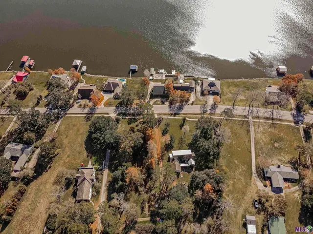 $485,000 | 1304 False River Drive, New Roads, LA 70760