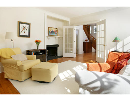 40 Algonquin Road Newton, MA 02467 - Photo 2 of 5