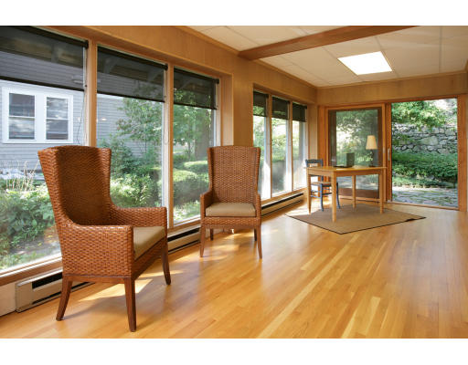 40 Algonquin Road Newton, MA 02467 - Photo 4 of 5
