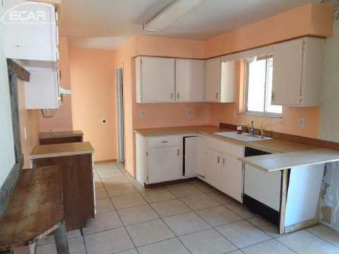 3429 Mackin Road Flint, MI 48504 - Photo 3 of 10 20442175-2.JPG
