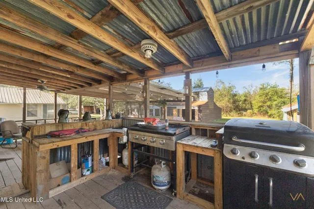 $129,700 | 32 Kipper Drive, Moselle, MS 39459