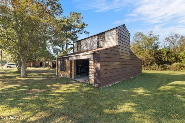 $129,700 | 32 Kipper Drive, Moselle, MS 39459