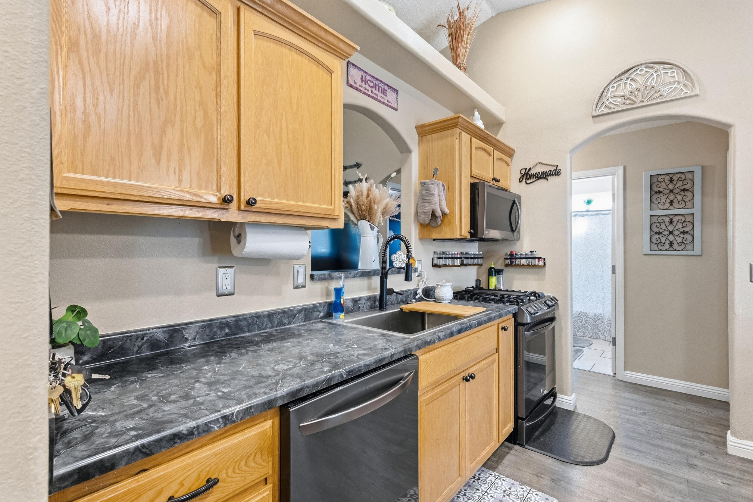 1696 Nancy Lopez Boulevard Rio Communities, NM 87002 - Photo 10 of 31 Gallery Image 10