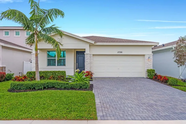 $3,500 | 5726 Graceful Way, Delray Beach, FL 33484
