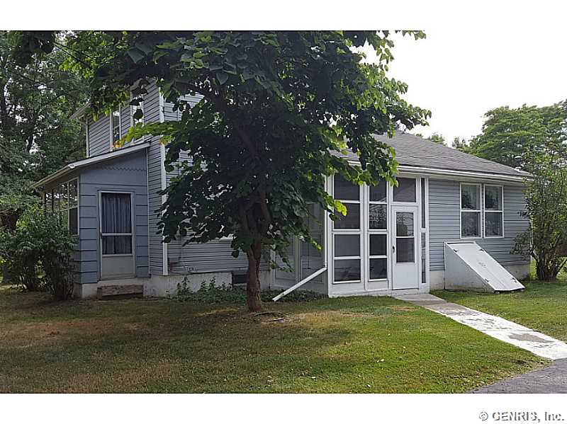 7103 Lakeside Road Ontario, NY 14519 - Photo 1 of 1 Exterior Front.