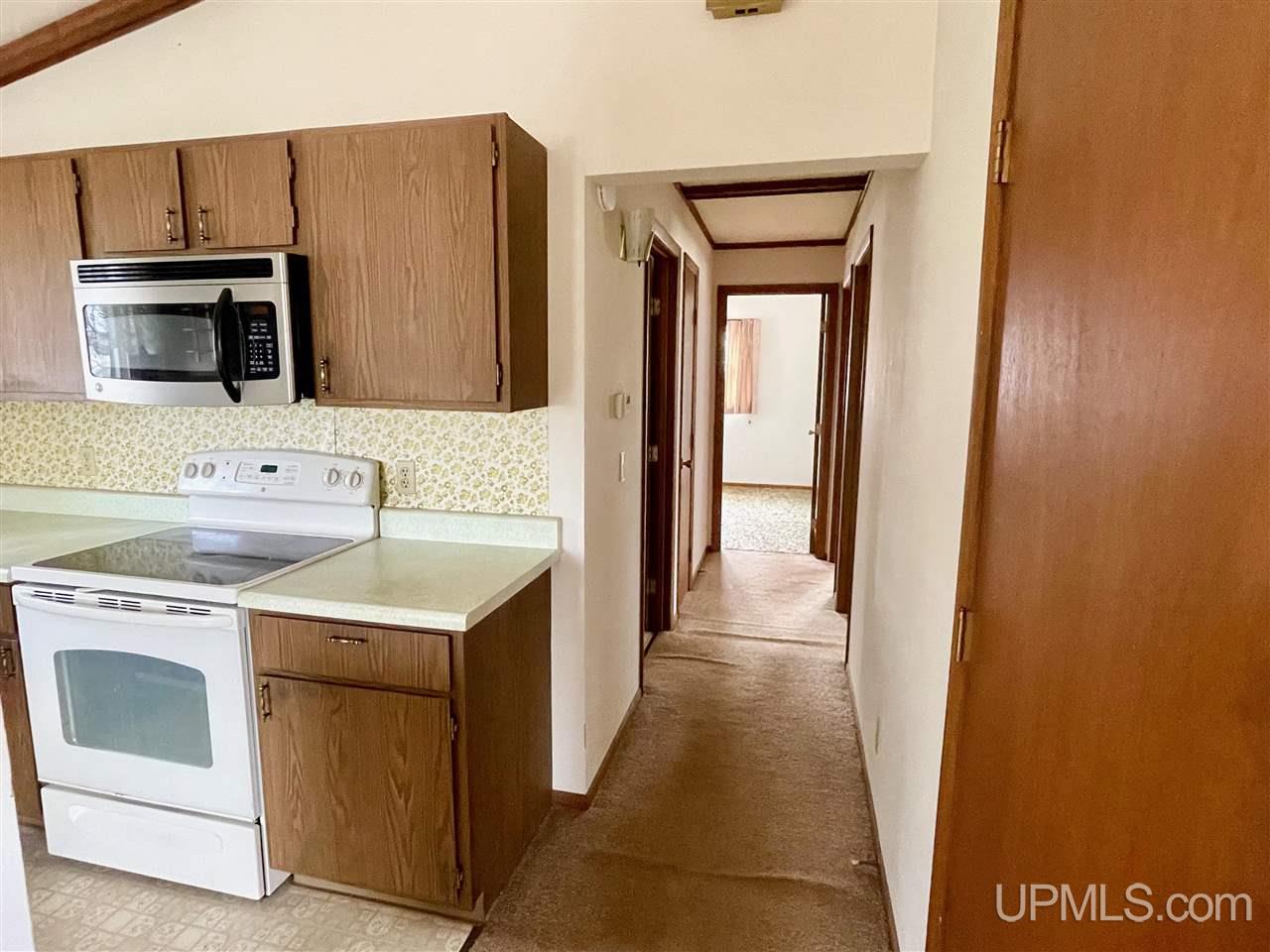 515 Adams Street Ishpeming, MI 49849 - Photo 8 of 24 Gallery Image 8