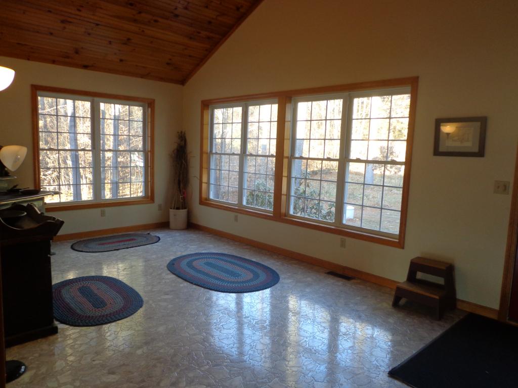 298 Bee Hole Road Loudon, NH 03307 - Photo 4 of 27