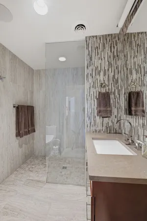 $2,350,000 | 225 Hillwood Boulevard, Nashville, TN 37205