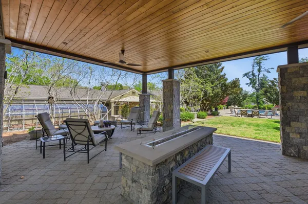 $2,350,000 | 225 Hillwood Boulevard, Nashville, TN 37205