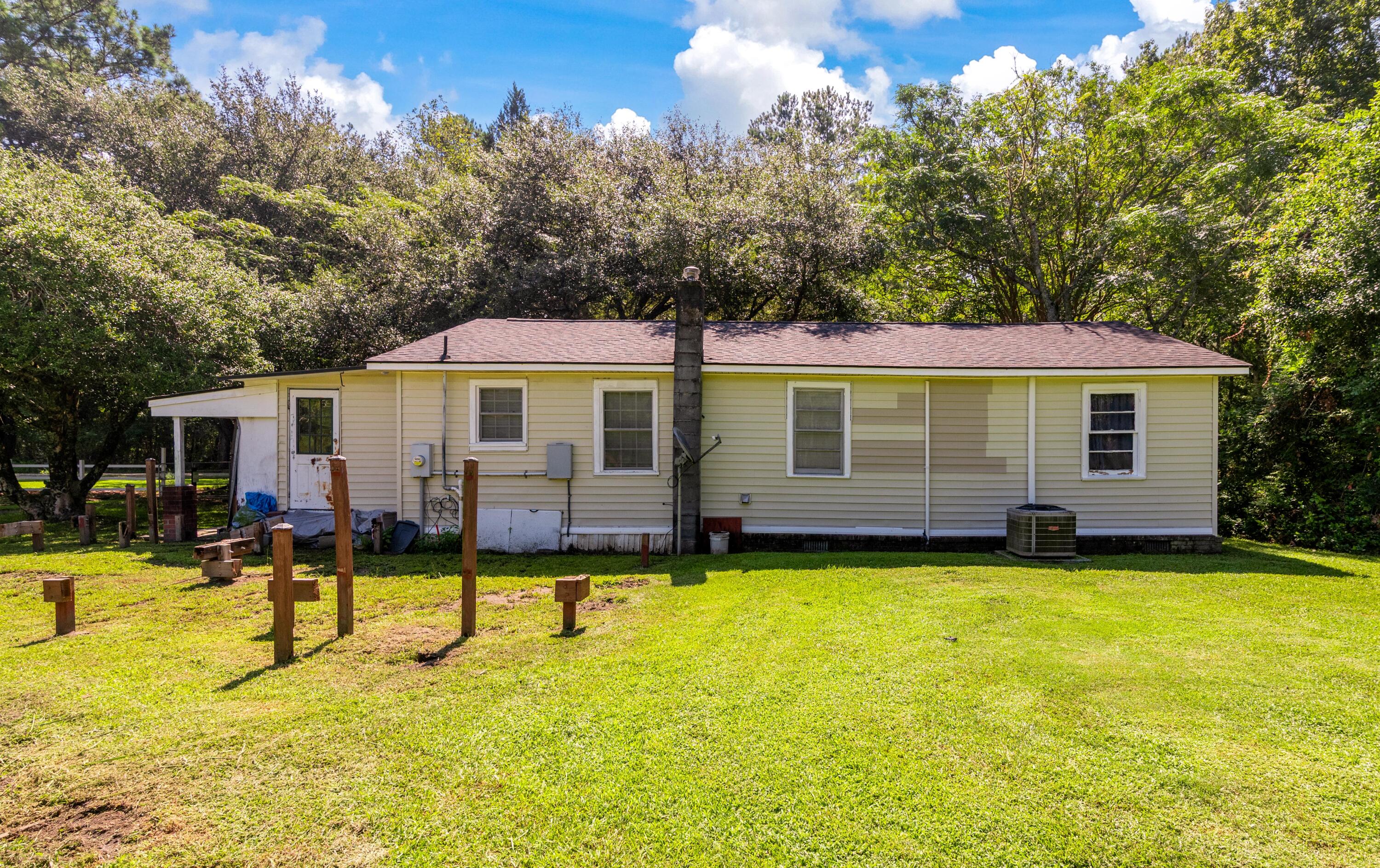 177 Gaskins Road Huger, SC 29450 - Photo 9 of 28 Room for a Deck