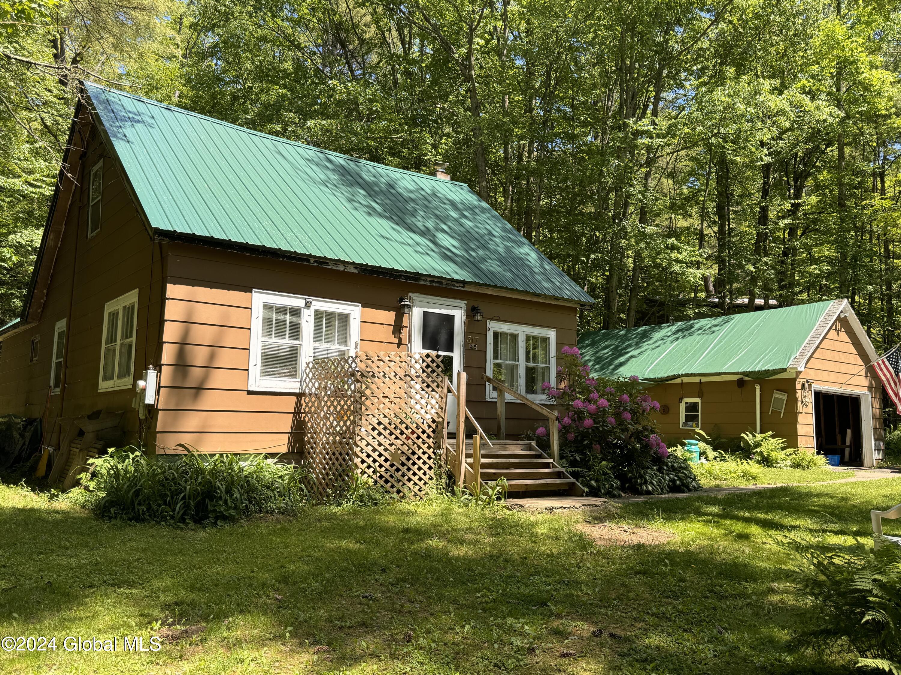 317 Lampman Road Broadalbin, NY 12025 - Photo 2 of 20 IMG_2096