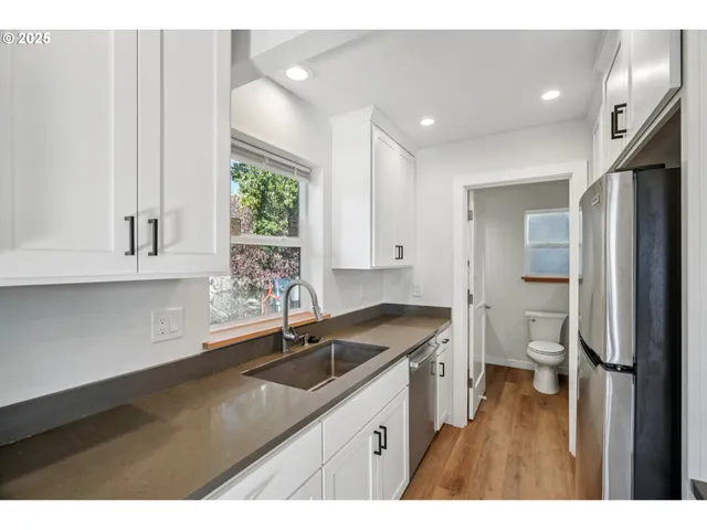 $299,500 | 34326 Johnson's Landing Road, Unit E1, Scappoose, OR 97056