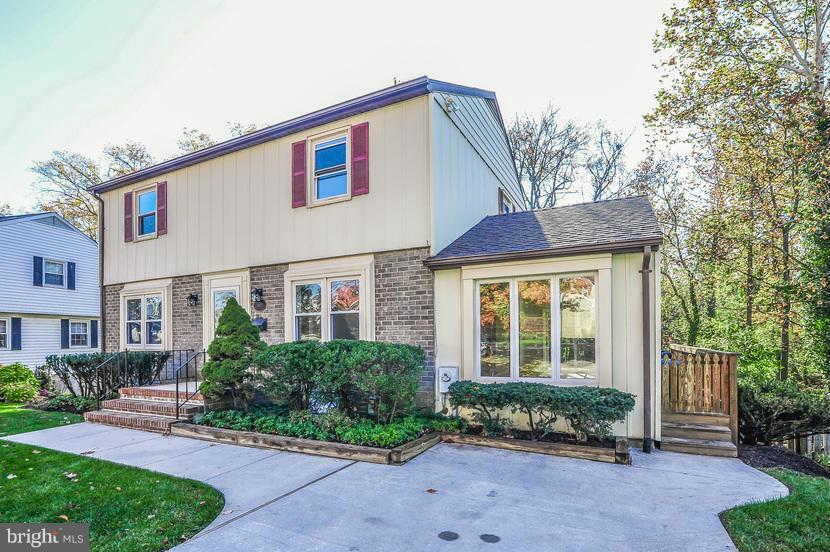 1025 Breezewick Road Baltimore, MD 21286 - Photo 2 of 30 Front